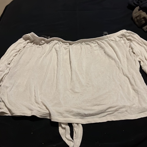 off the shoulder’s white long t - Picture 2 of 2